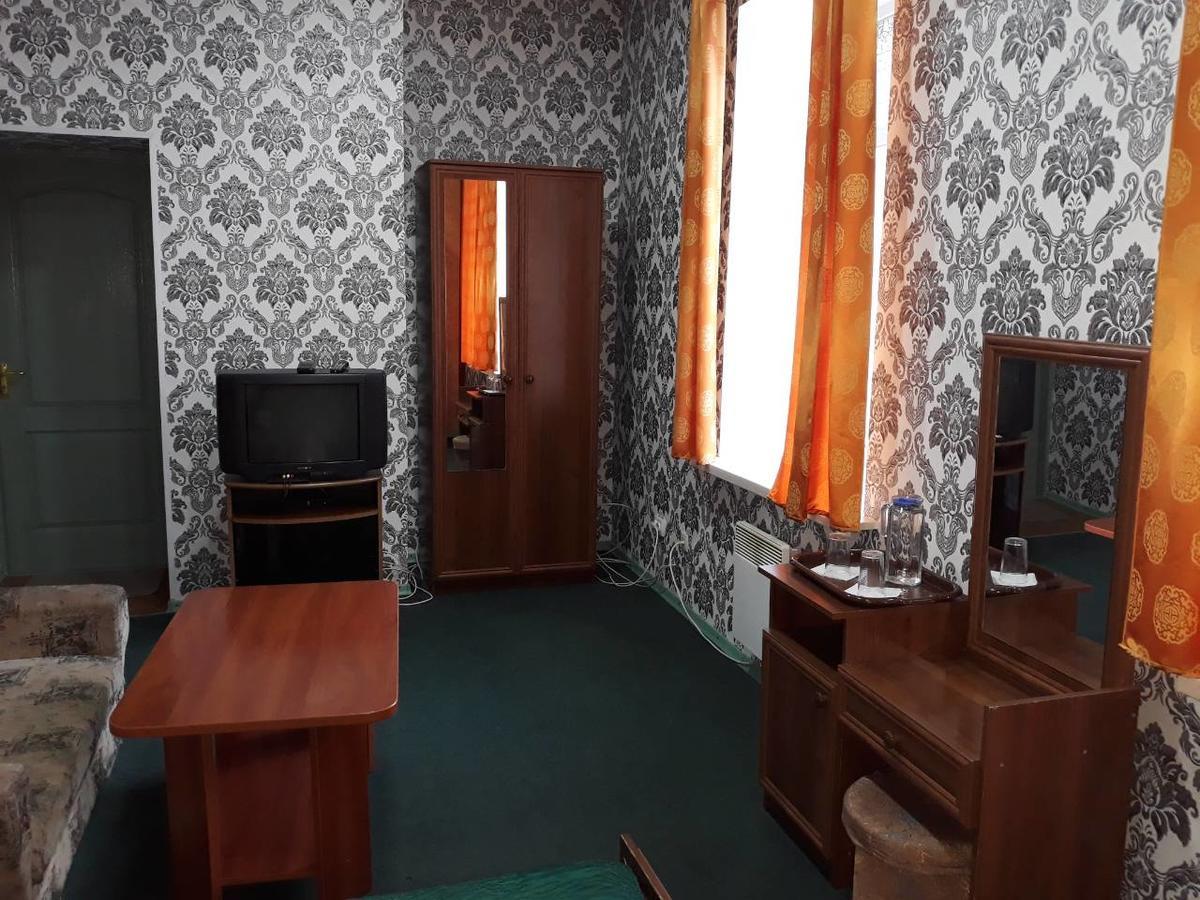 Eurolux Hotel Poltava Ngoại thất bức ảnh